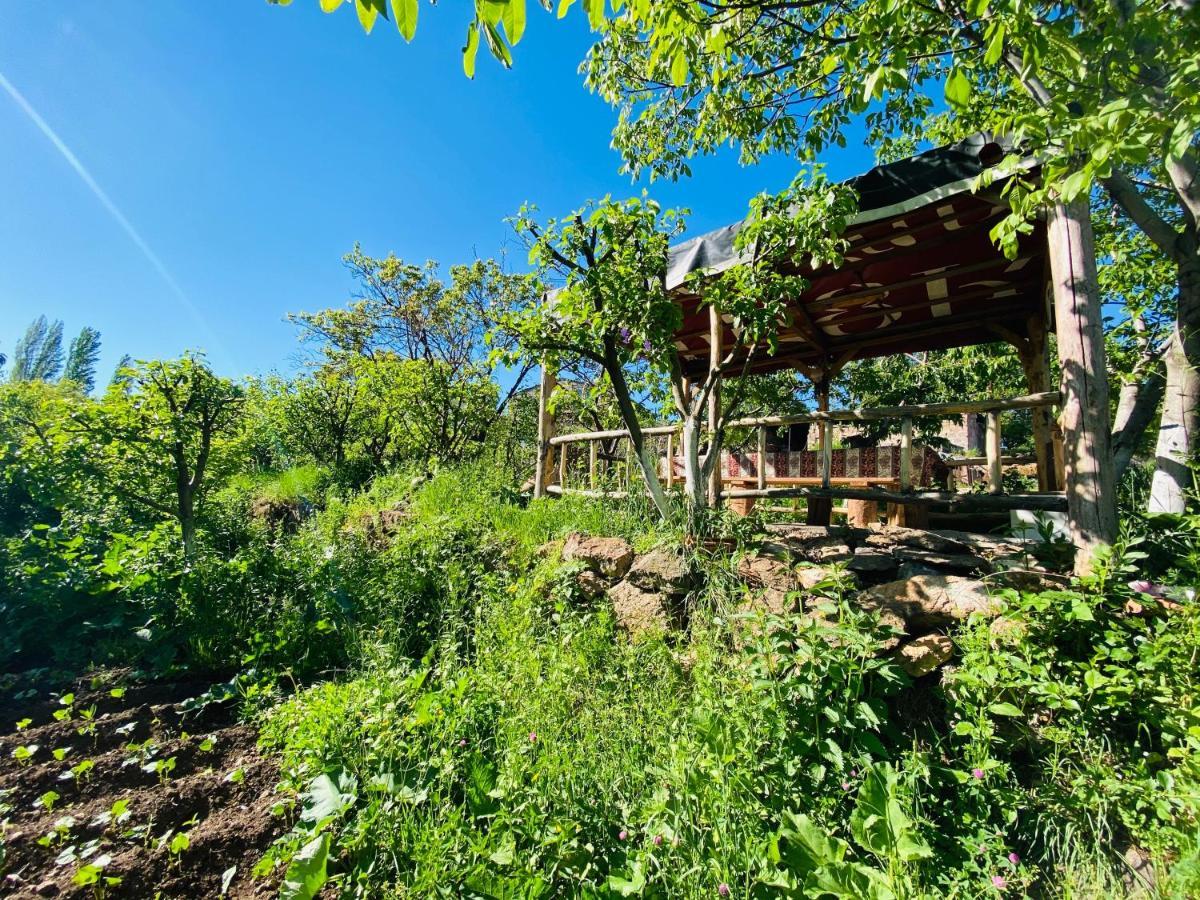 Byurakan Guesthouse & Cottage Zewnętrze zdjęcie