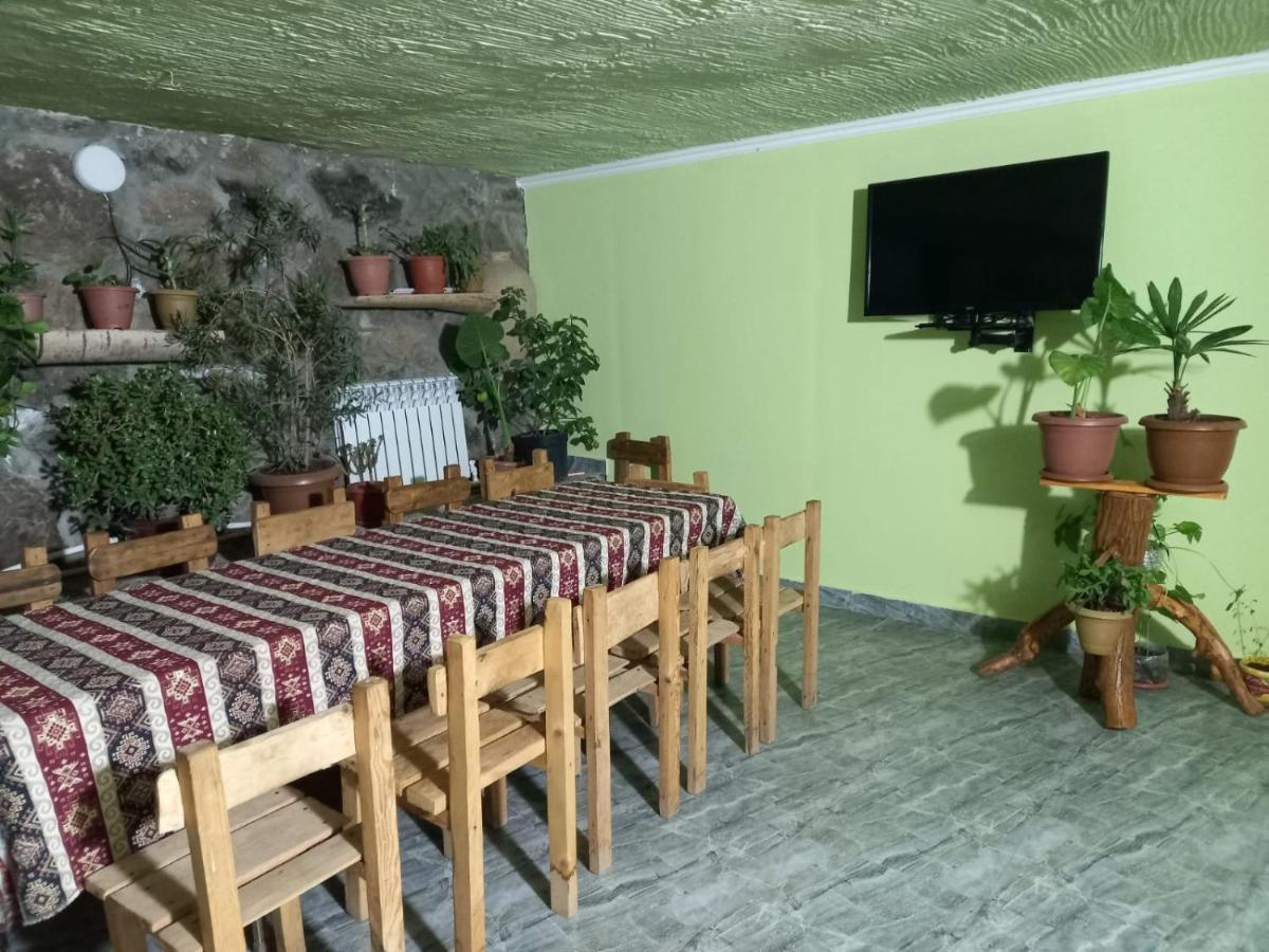 Byurakan Guesthouse & Cottage Zewnętrze zdjęcie