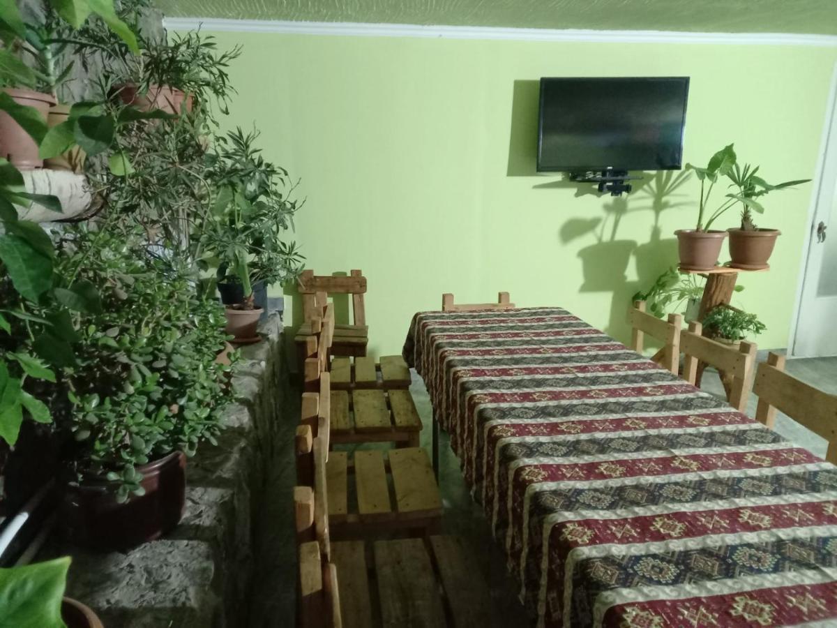 Byurakan Guesthouse & Cottage Zewnętrze zdjęcie