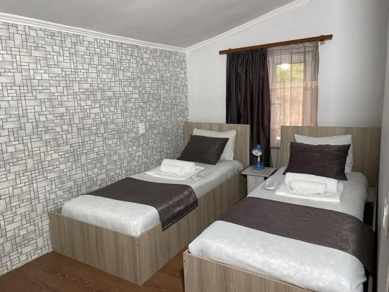Byurakan Guesthouse & Cottage Zewnętrze zdjęcie