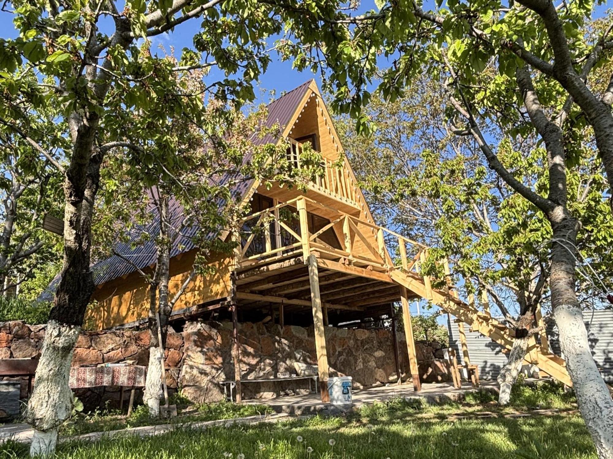 Byurakan Guesthouse & Cottage Zewnętrze zdjęcie